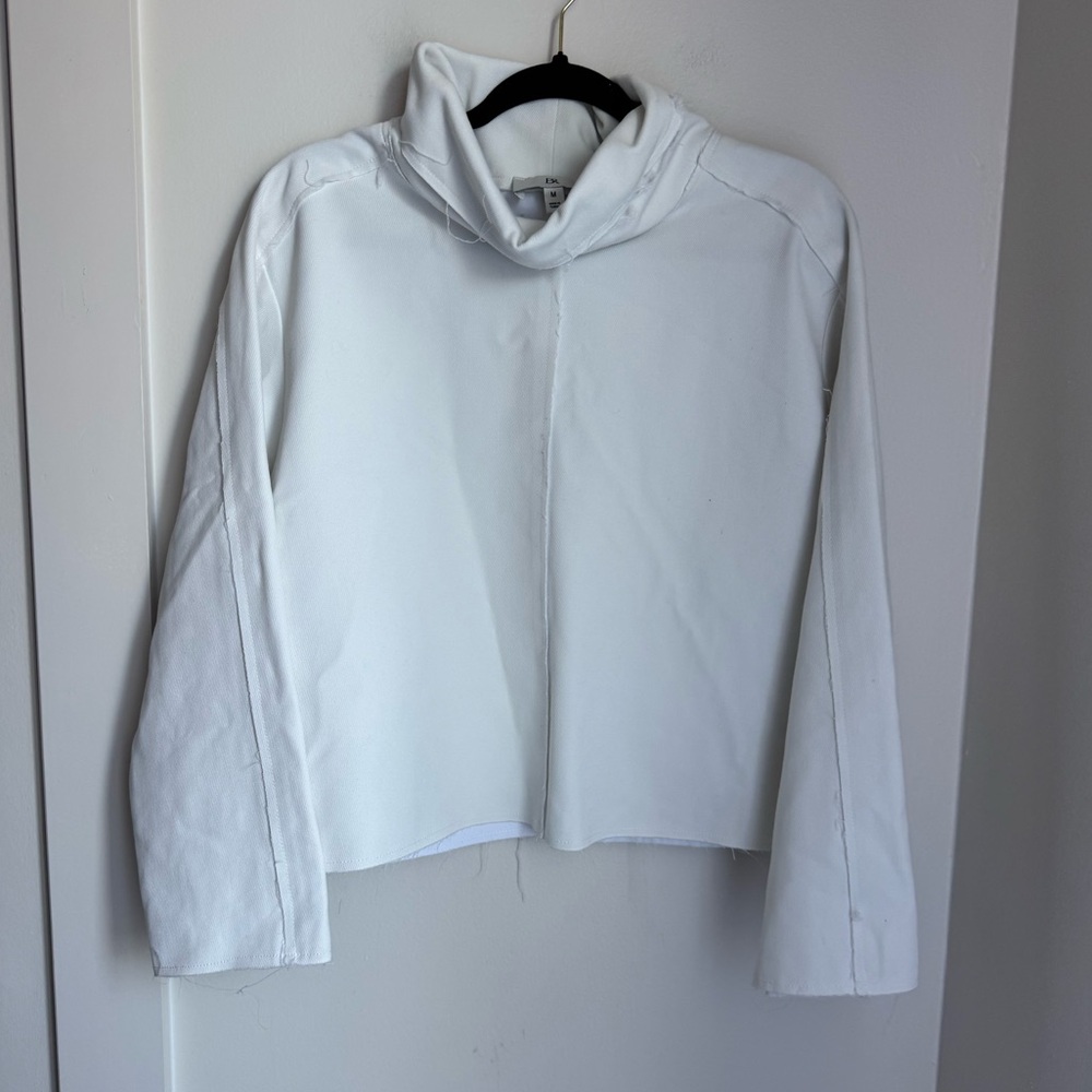 Banana Republic Classic White turtle neck top